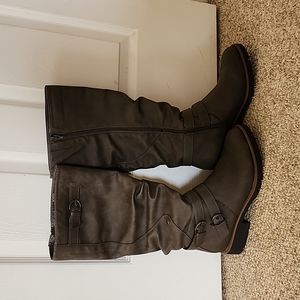 Boots by Sun & Stone